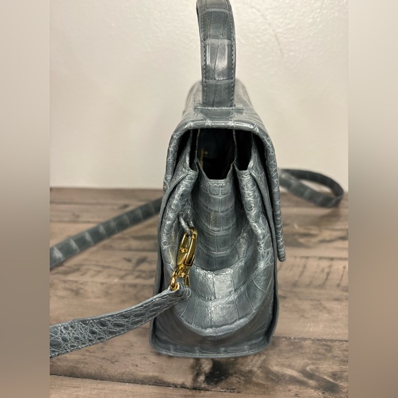 Nancy Gonzalez Gray Crocodile Crossbody Bag. Excellent Condition 😍 - Picture 6 of 10